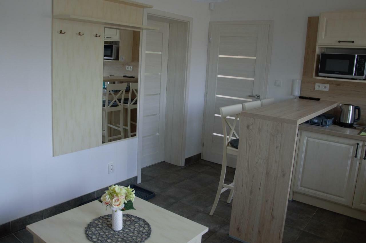 Apartmany Charlie เบเชนยอวา ภายนอก รูปภาพ
