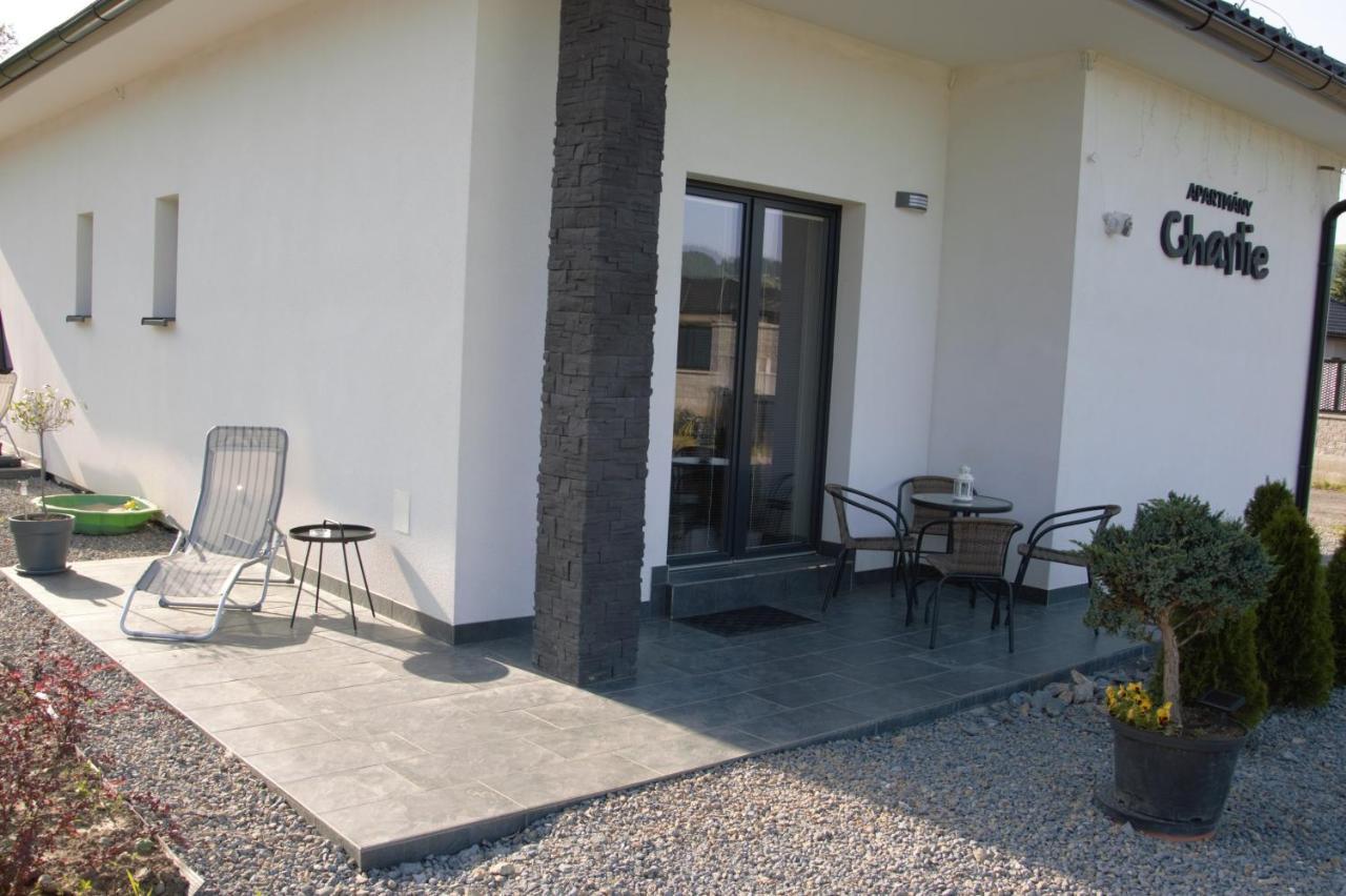 Apartmany Charlie เบเชนยอวา ภายนอก รูปภาพ